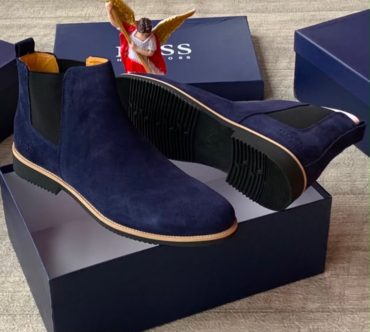 Hugo Boss Men's Suede Chelsea Boot – Navy Blue