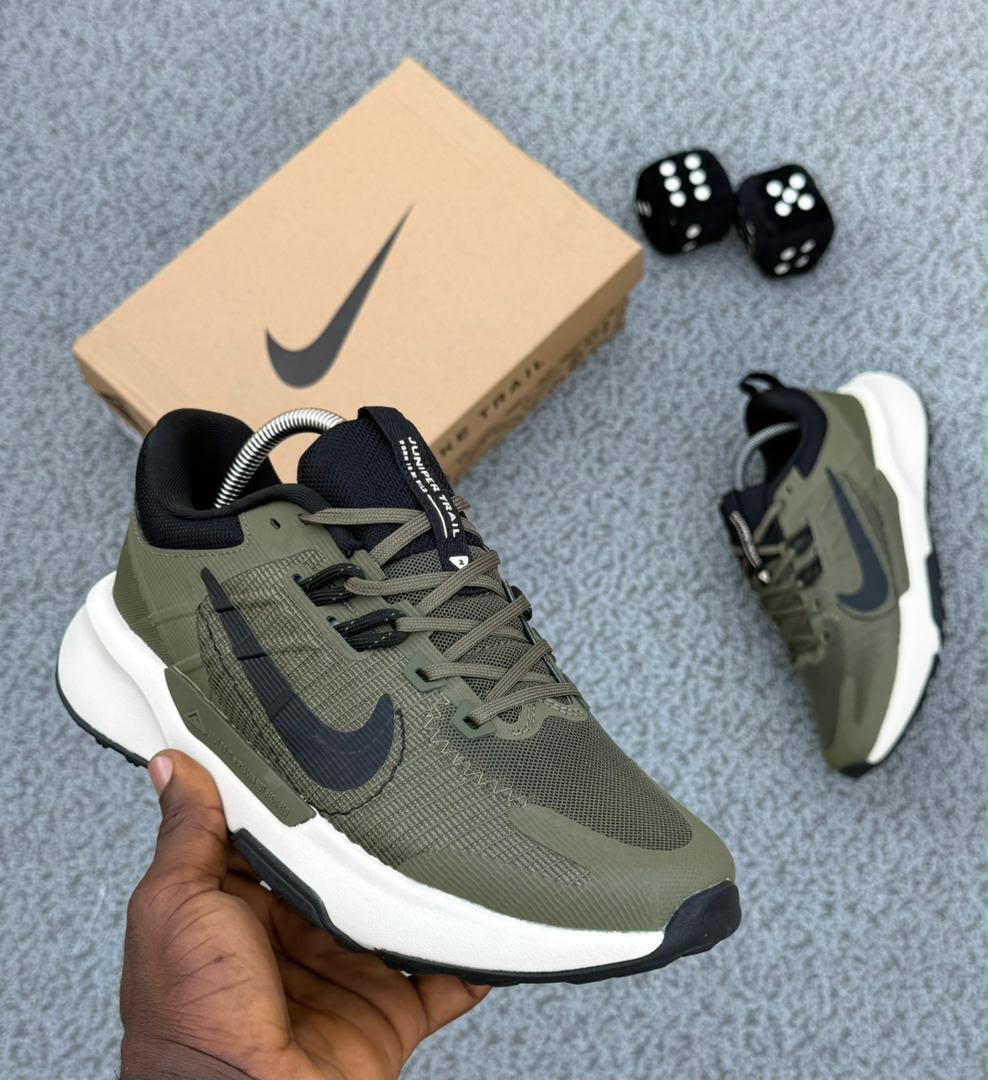 Nike Juniper Trail Sneaker – Olive Green
