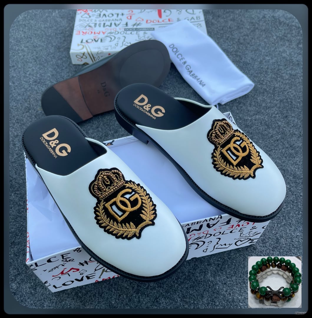 Dolce & Gabbana Crown Crest Leather Mule Slides