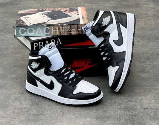 Air Jordan 1 High Retro — Black/White "Black Toe"